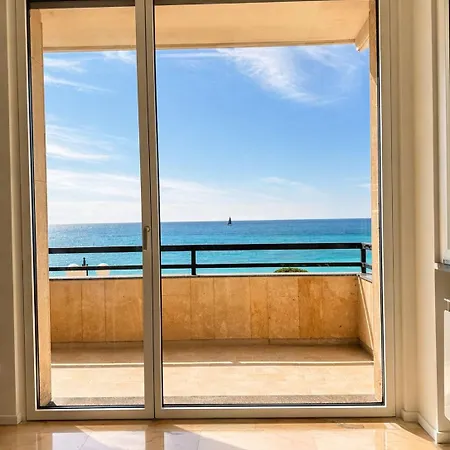Bay * Chiavari
